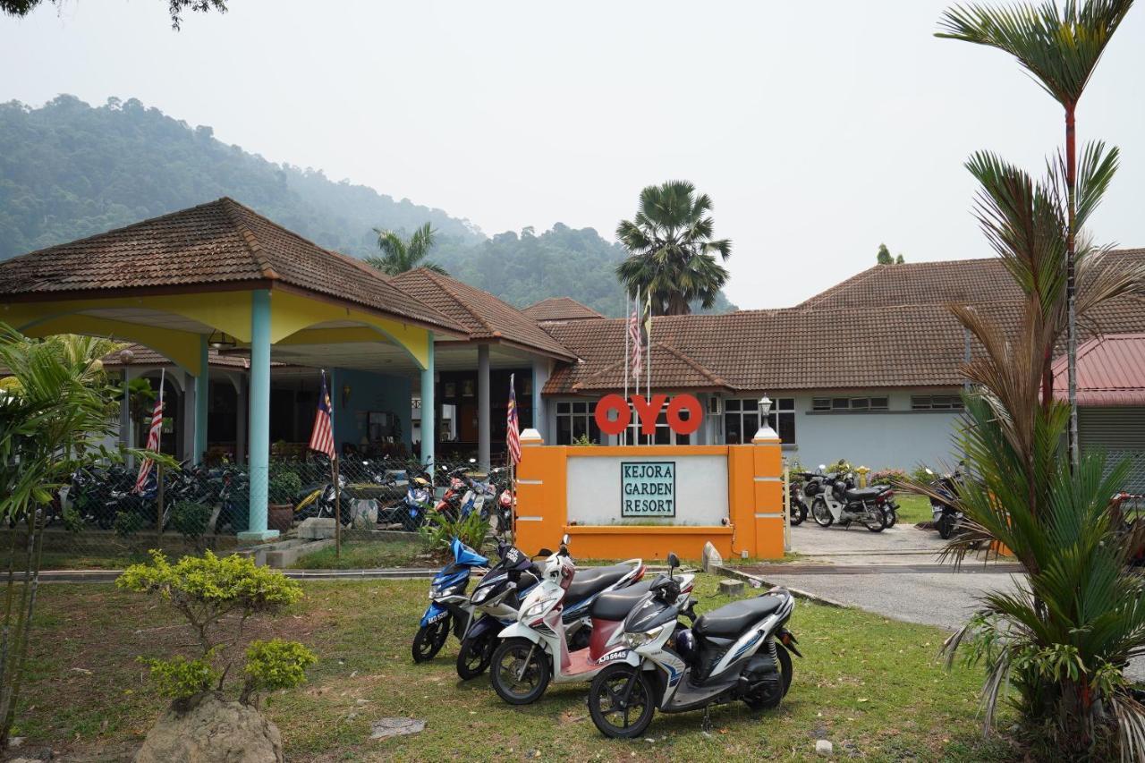 Oyo 44020 Kejora Garden Resort Kampong Pasir Bogak Dış mekan fotoğraf