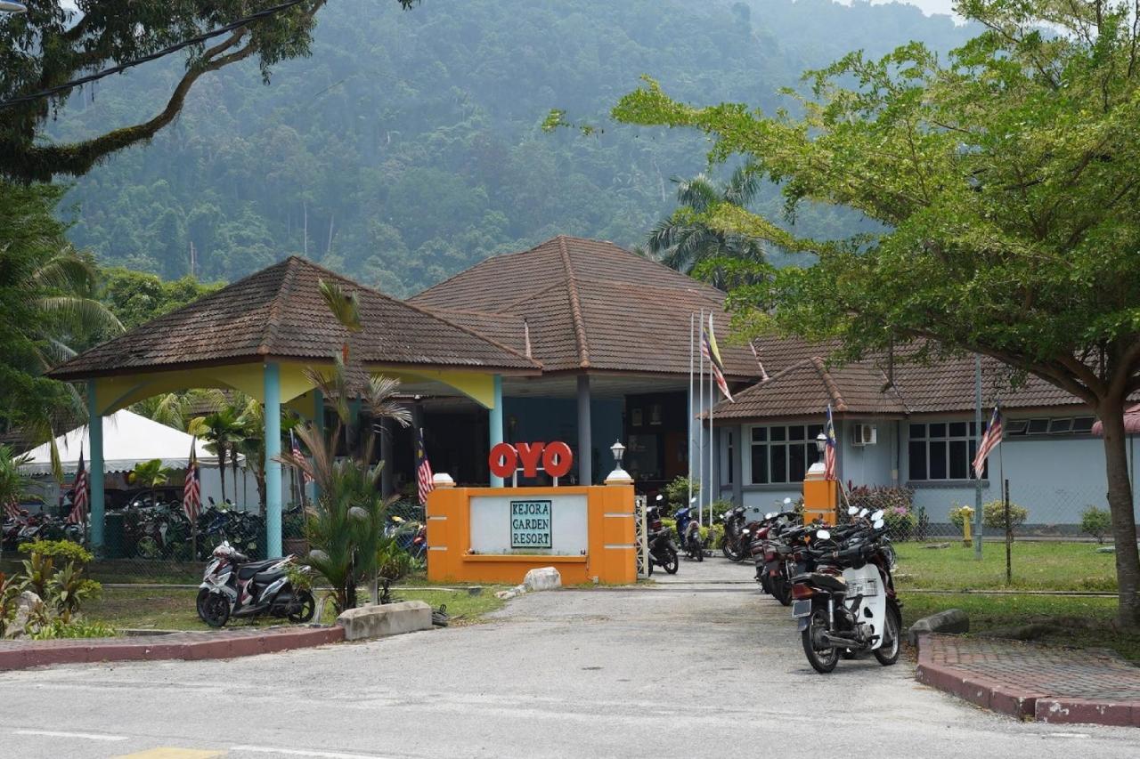 Oyo 44020 Kejora Garden Resort Kampong Pasir Bogak Dış mekan fotoğraf