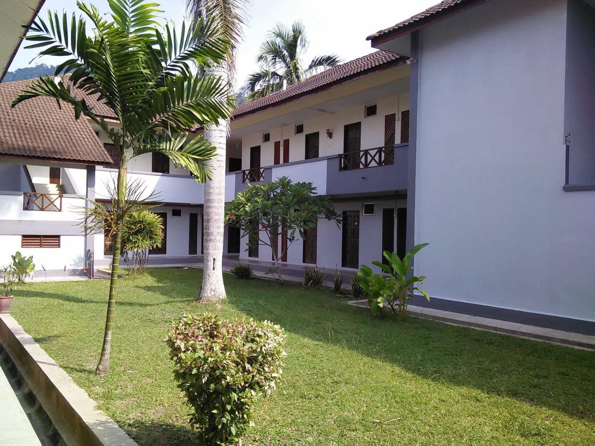 Oyo 44020 Kejora Garden Resort Kampong Pasir Bogak Dış mekan fotoğraf